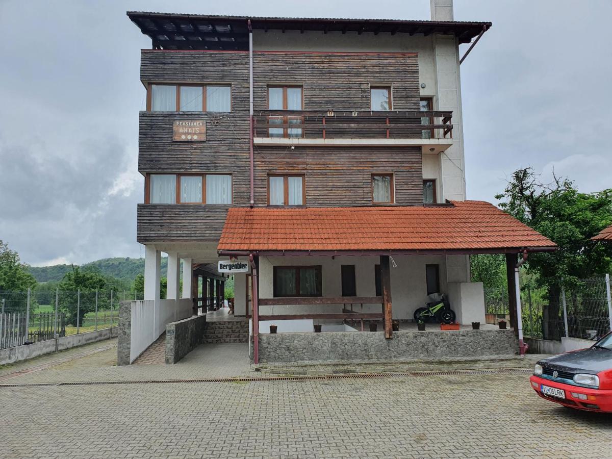 Pensiunea Anais Tetoiu Exterior foto